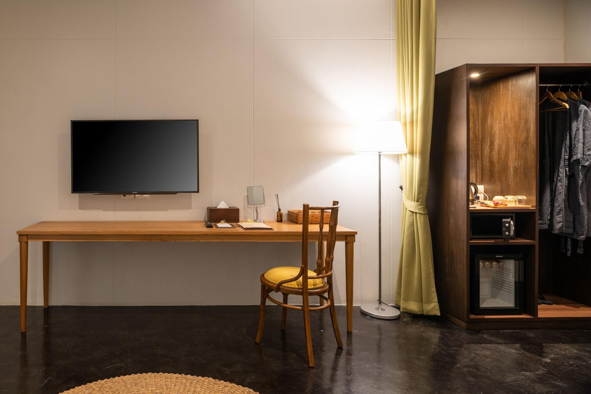 Cherlock Hotel Chiang Mai Dış mekan fotoğraf