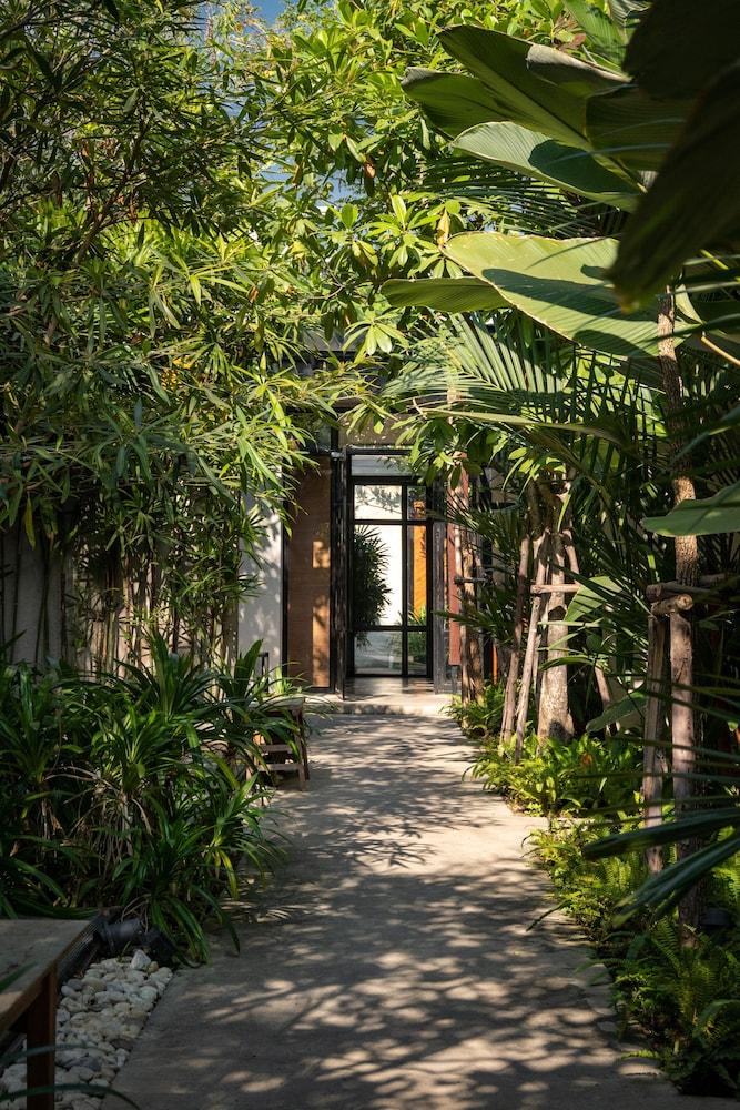 Cherlock Hotel Chiang Mai Dış mekan fotoğraf